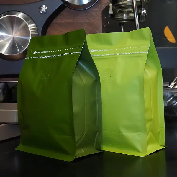 250G stock de bolsas de café en varios colores para la marca