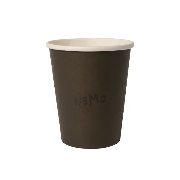 Vista frontal del vaso de papel mate UV negro con logotipo personalizado