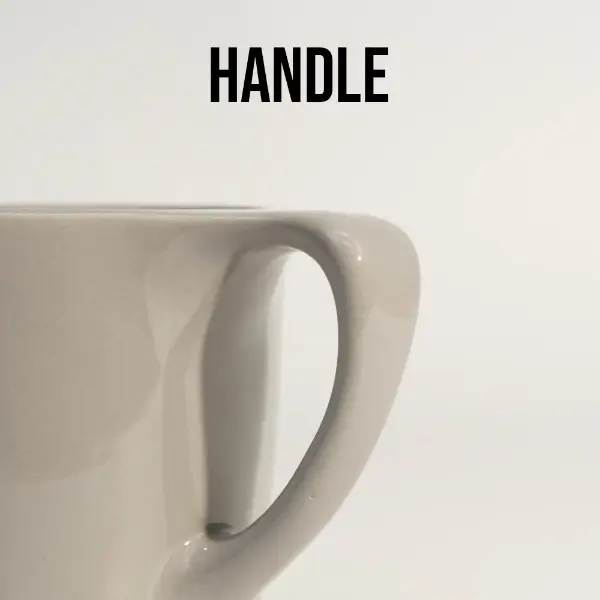 Superficie lisa de esmalte de una taza cerámica de boca plana para café