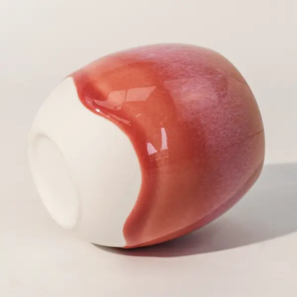Taza de café cerámica holográfica de diseño para servir café de especialidad