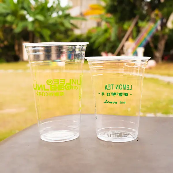 Taza de hielo transparente de PET usada para té de limón y bebidas heladas con marca personalizada