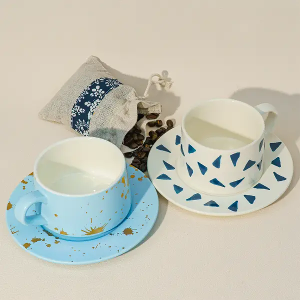 Taza de café de cerámica impresa con plato a juego para café y uso doméstico