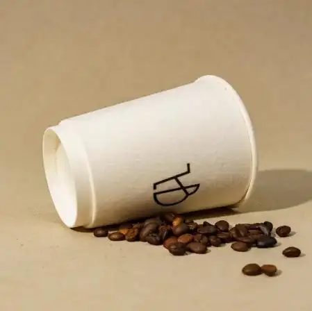 Vasos de papel desechables para café